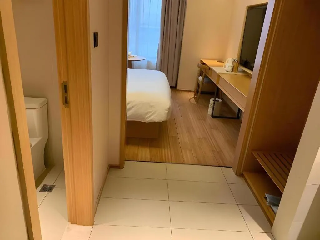 JI Hotel Shanghai The Bund Tiantong Road