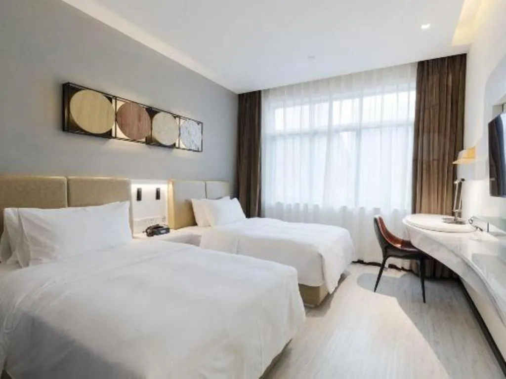 Bed in Ibis Styles Chengdu Chunxi Taikoo Li Hotel