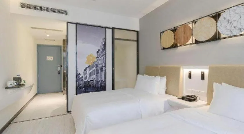 Bed in Ibis Styles Chengdu Chunxi Taikoo Li Hotel