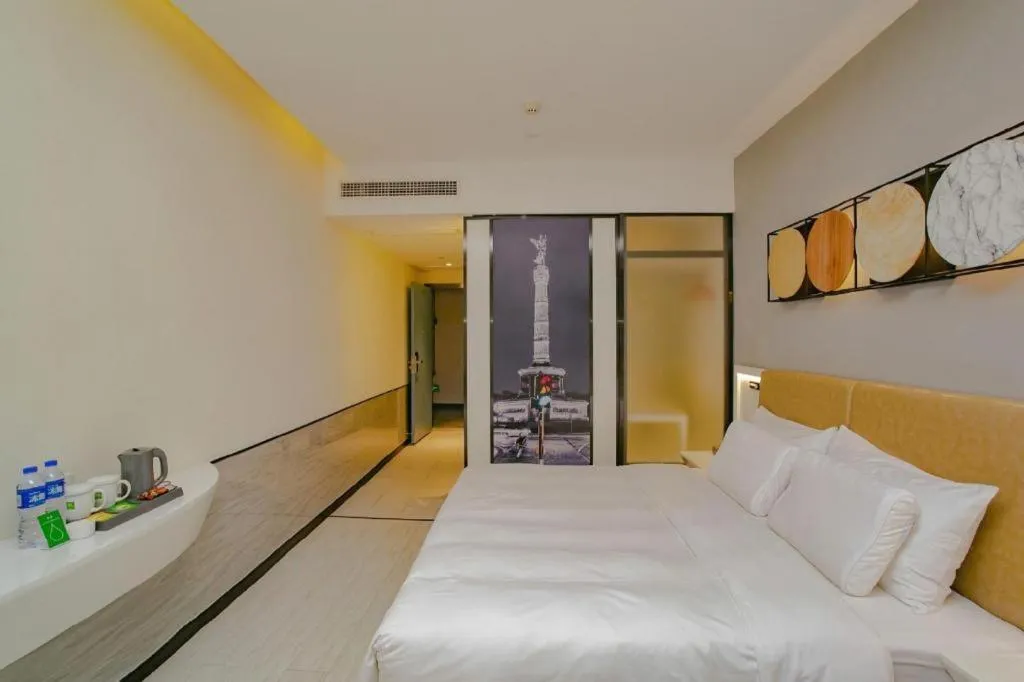 Bed in Ibis Styles Chengdu Chunxi Taikoo Li Hotel