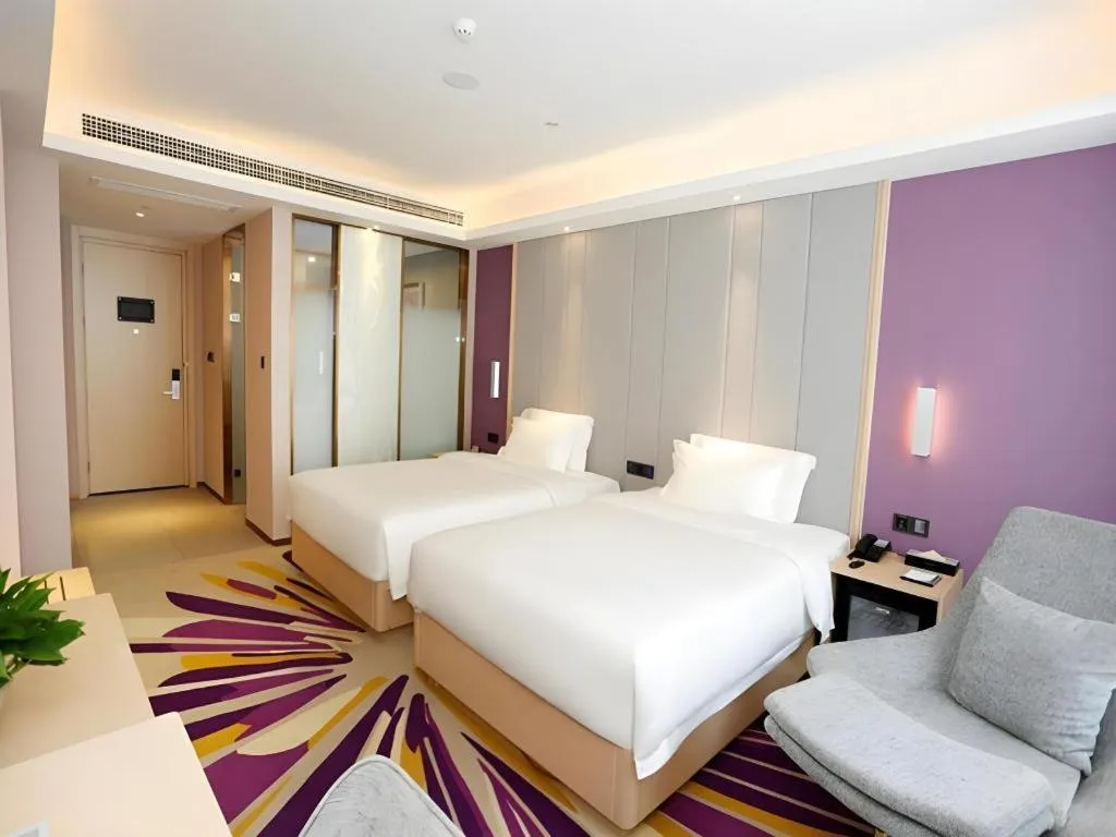 Bed in Lavande Hotel Bejing West Station South Square Lize Commercial Zone