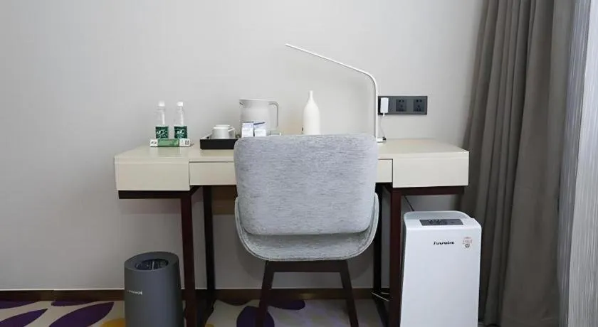 Lavande Hotel Bejing West Station South Square Lize Commercial Zone