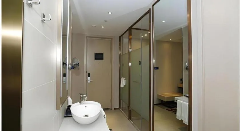 Lavande Hotel Bejing West Station South Square Lize Commercial Zone