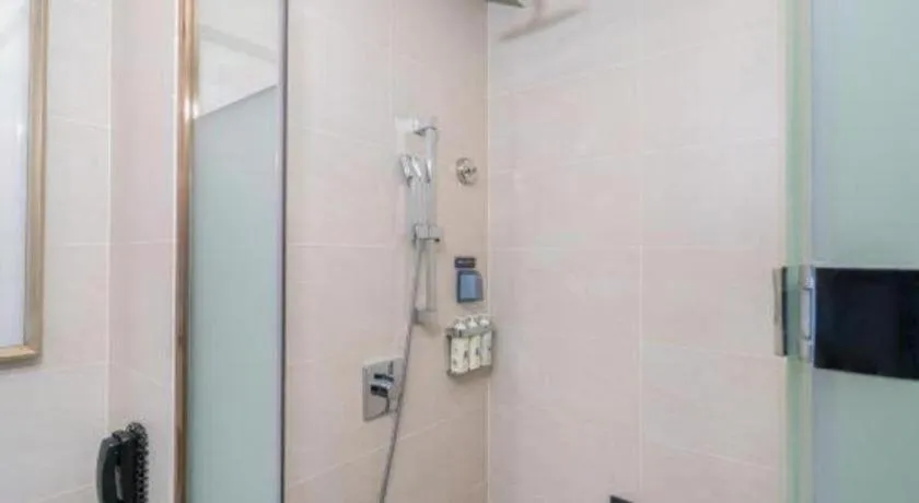 Lavande Hotel Bejing West Station South Square Lize Commercial Zone