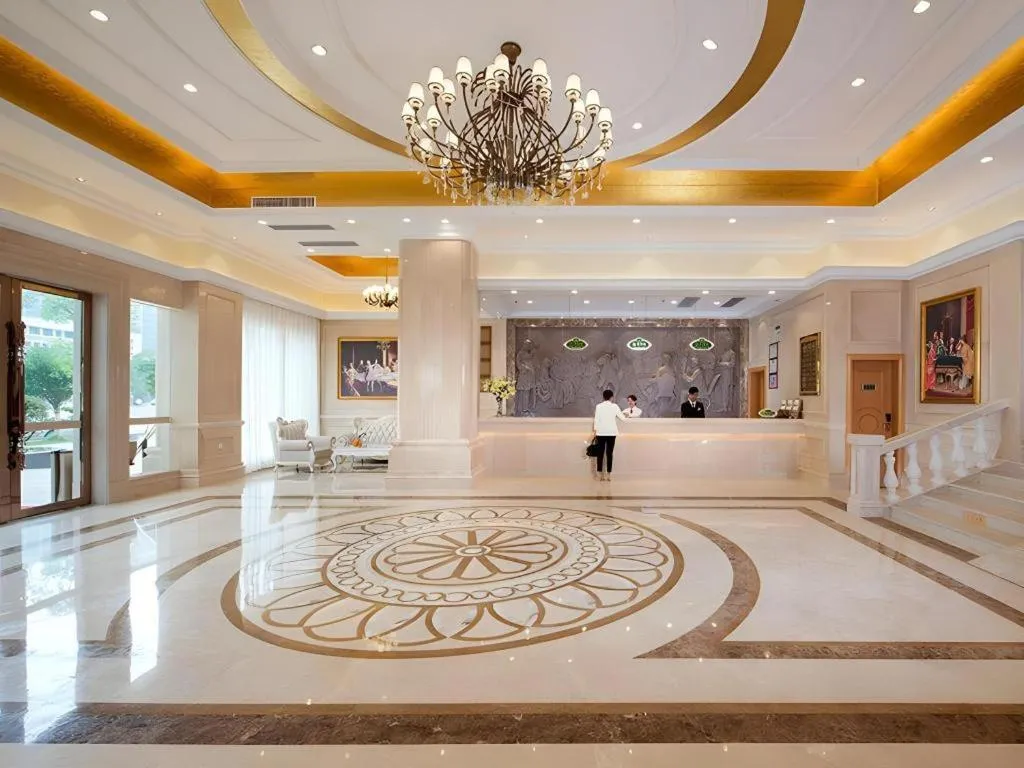 Vienna Hotel Guangdong Qingyuan Wanda Plaza Xincheng Beijiang