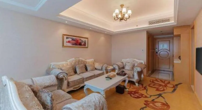 Vienna Hotel Guangdong Qingyuan Wanda Plaza Xincheng Beijiang