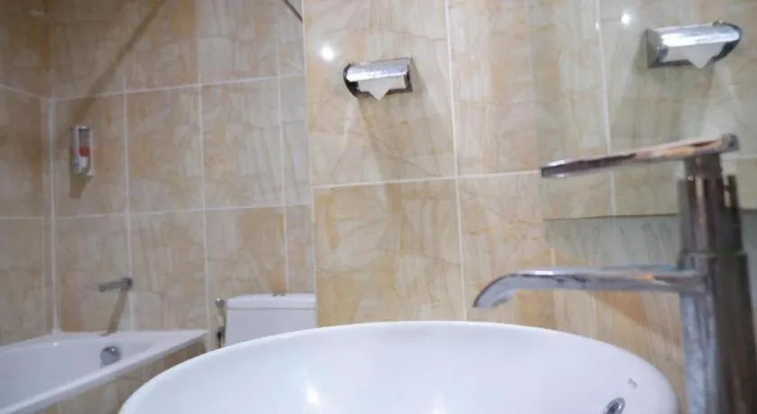 Tropical Point Hotel Syariah