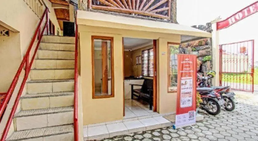 OYO 91353 Hotel Surya Andesa