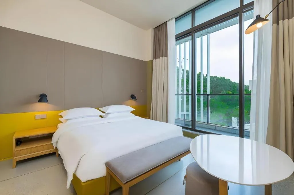 Bed in SongShan Lake PingShang Serviced Hotel