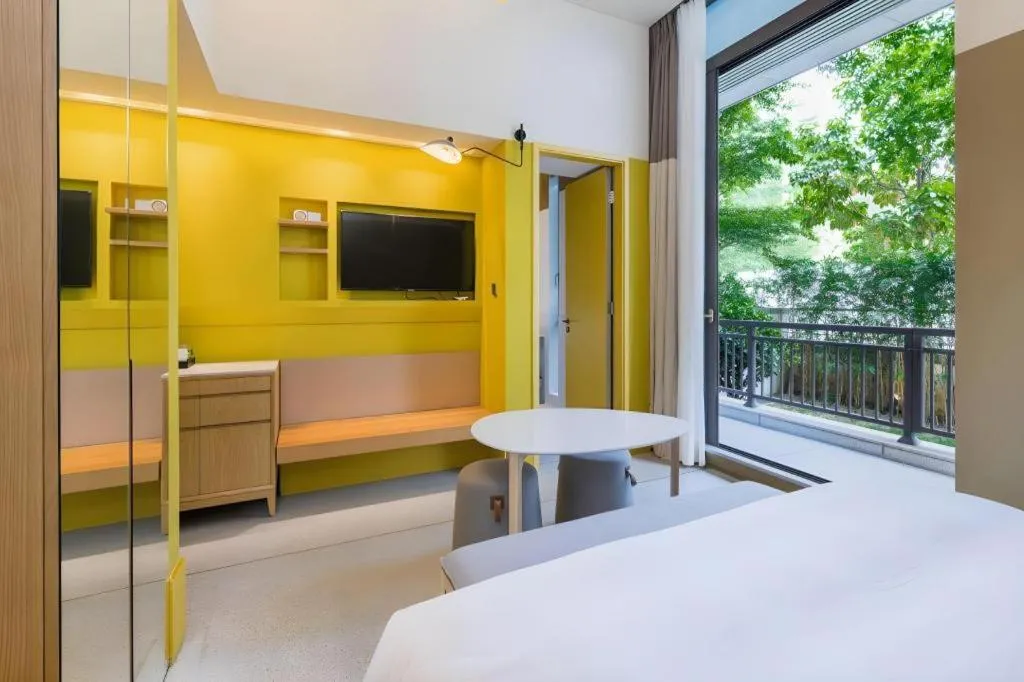 Bed in SongShan Lake PingShang Serviced Hotel