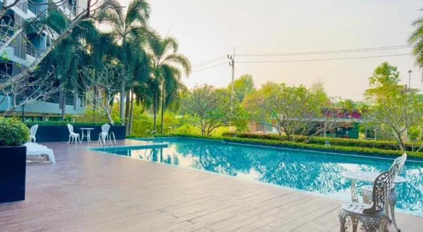 Baan Bangsare Resotel Chonburi