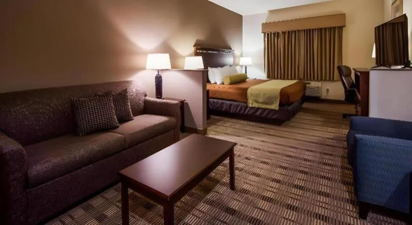 Bed in Best Western La Grange Inn & Suites