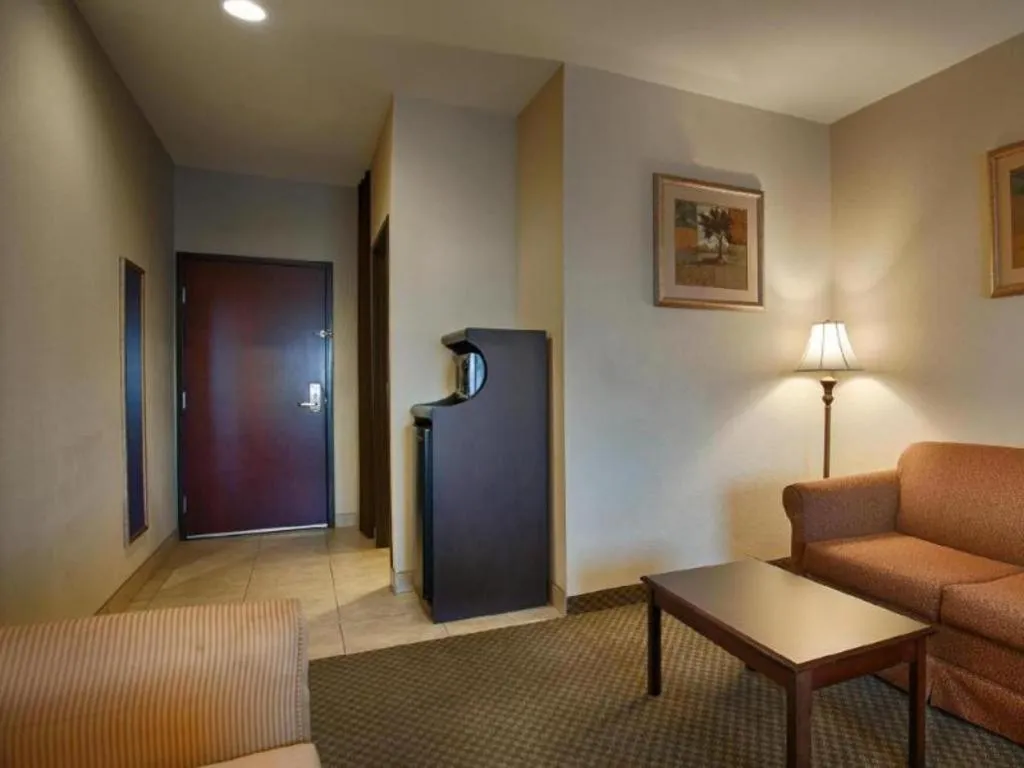Best Western La Grange Inn & Suites