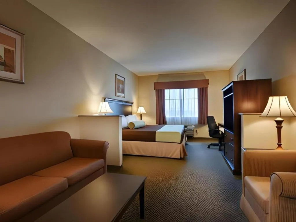 Bed in Best Western La Grange Inn & Suites