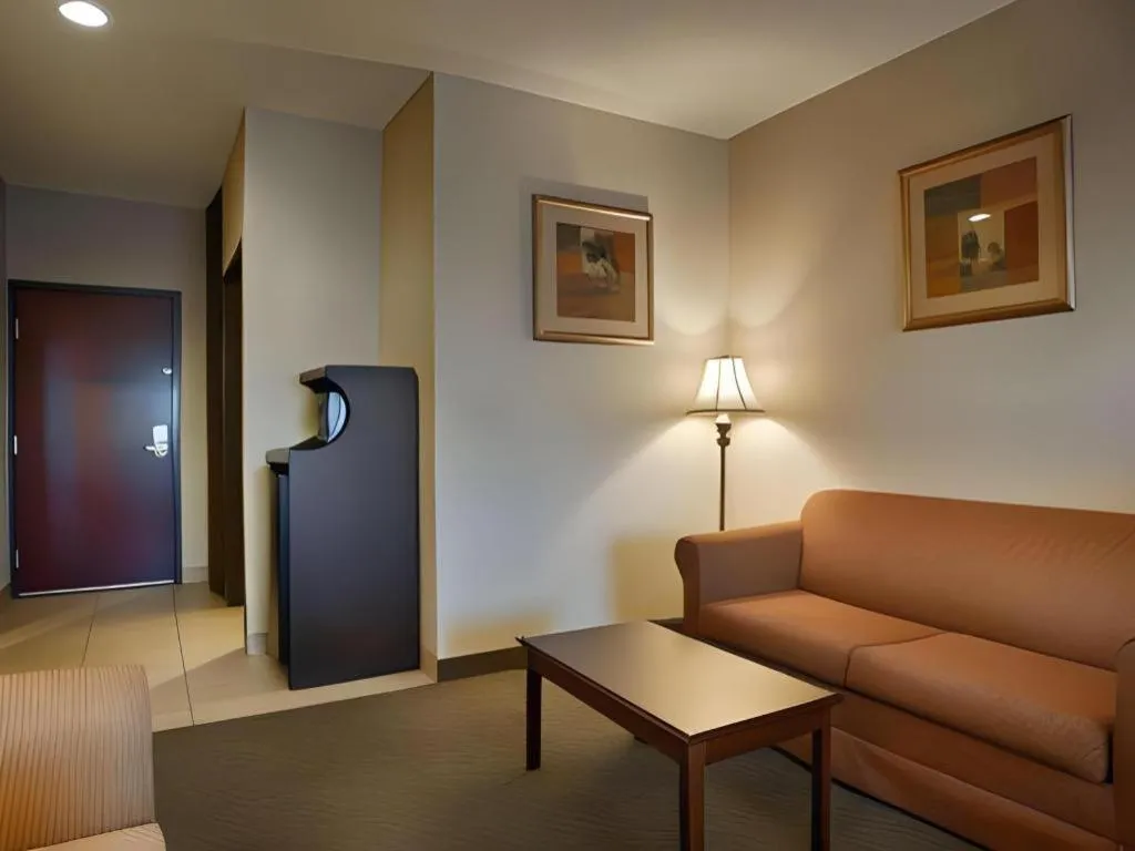 Best Western La Grange Inn & Suites