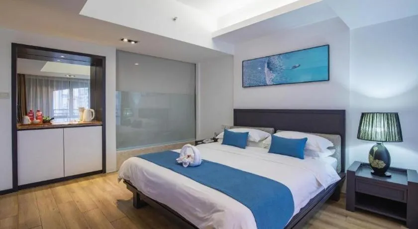 Bed in Ramada Encore by Wyndham Qionghai Downtown