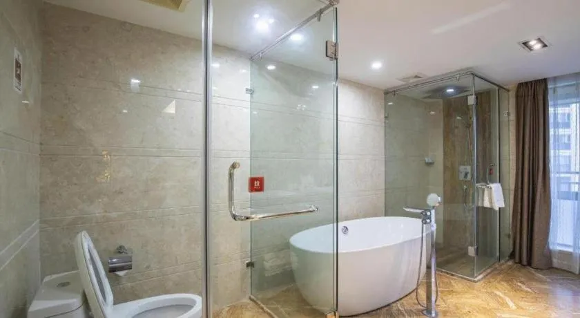 Ramada Encore by Wyndham Qionghai Downtown