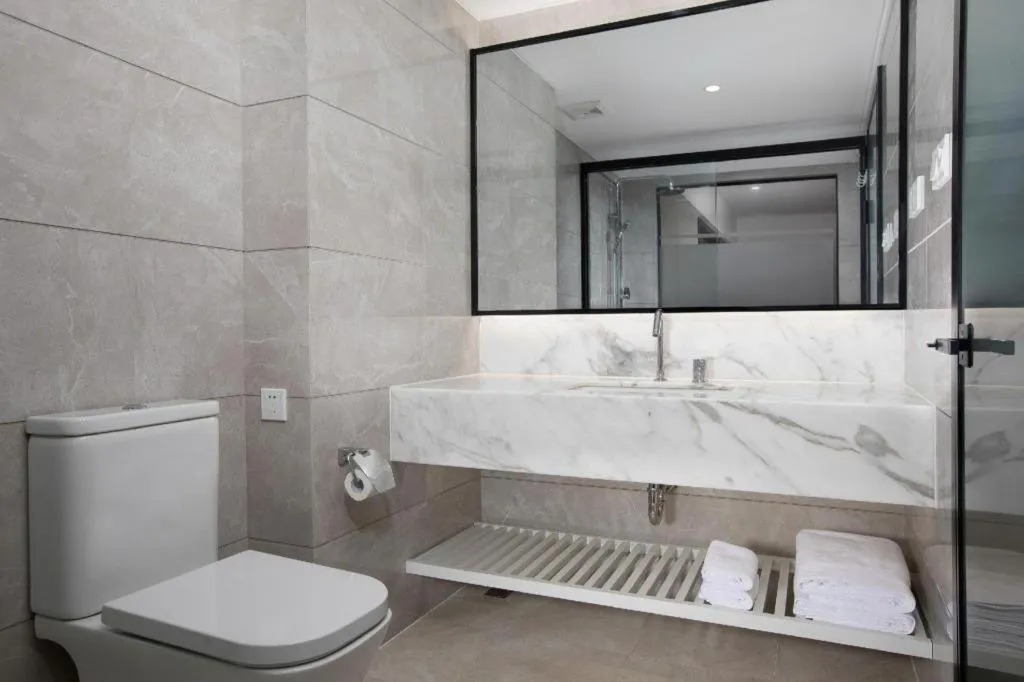 Ramada Encore by Wyndham Qionghai Downtown