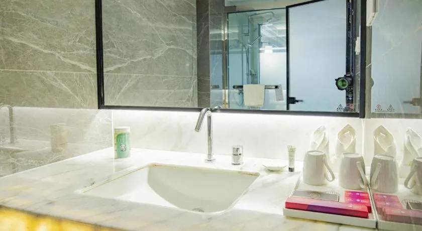 Ramada Encore by Wyndham Qionghai Downtown