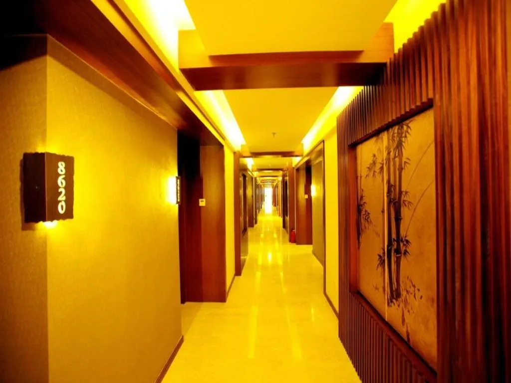 Ramada Encore by Wyndham Qionghai Downtown