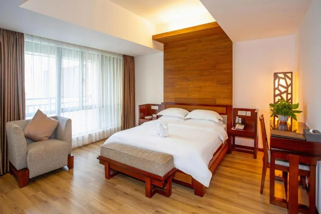 Bed in Ramada Encore by Wyndham Qionghai Downtown