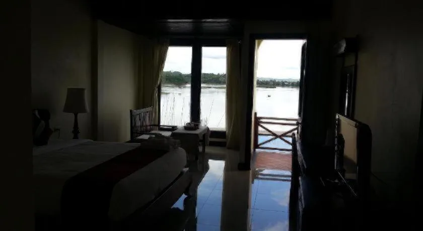 Bed in Pon Arena Hotel