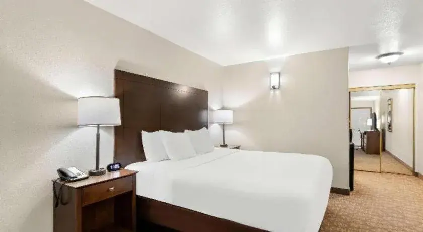 Bed in Best Western George West Executive Inn Bed in Best Western George West Executive Inn