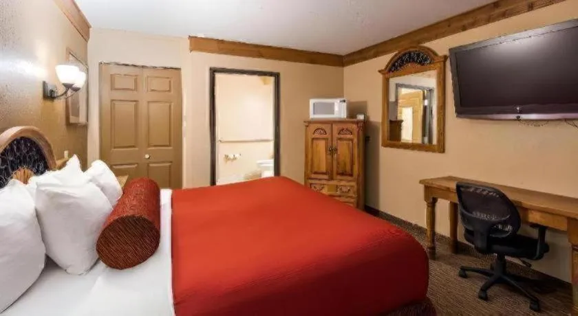 Bed in Best Western Rivers Edge
