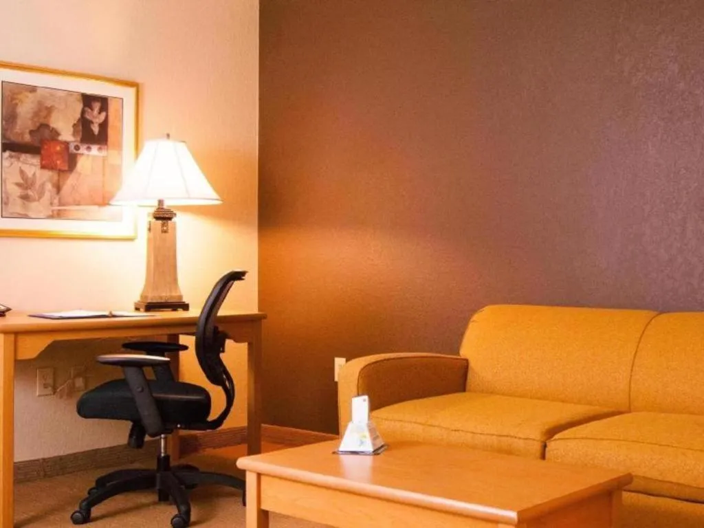 Best Western Locust Grove Inn & Suites