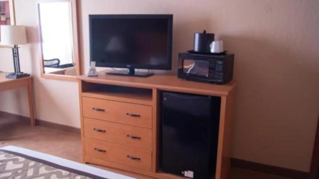 Best Western Locust Grove Inn & Suites