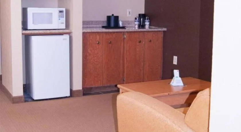 Best Western Locust Grove Inn & Suites