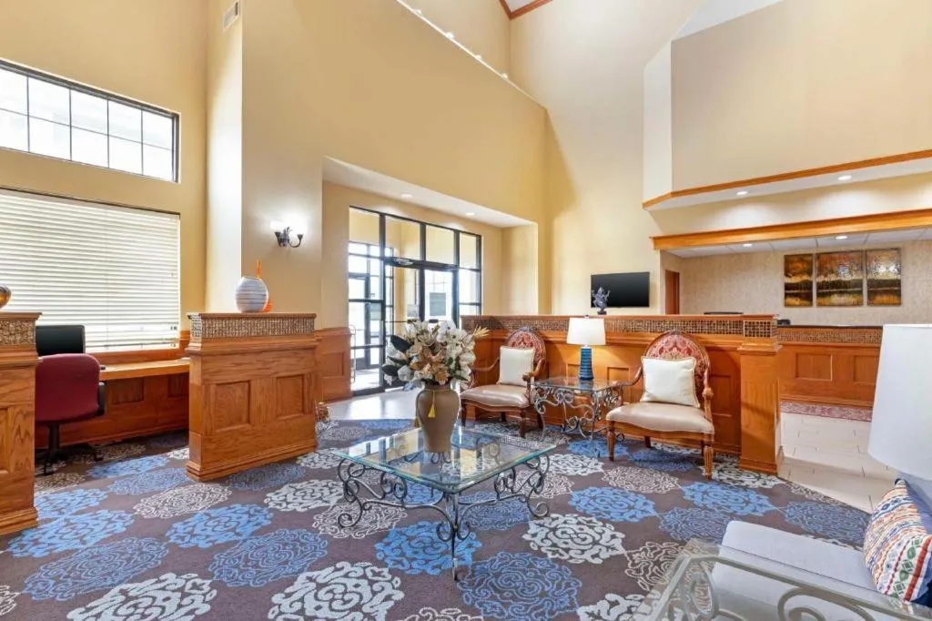 Best Western Locust Grove Inn & Suites