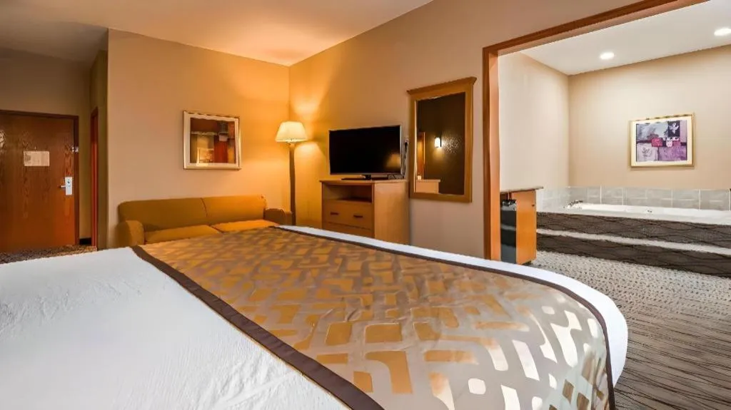 Bed in Best Western Locust Grove Inn & Suites