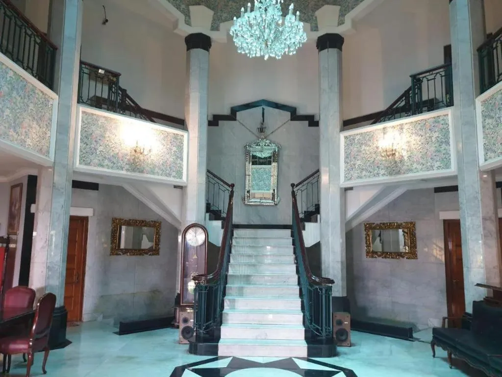 Arimbi Pejaten Suites