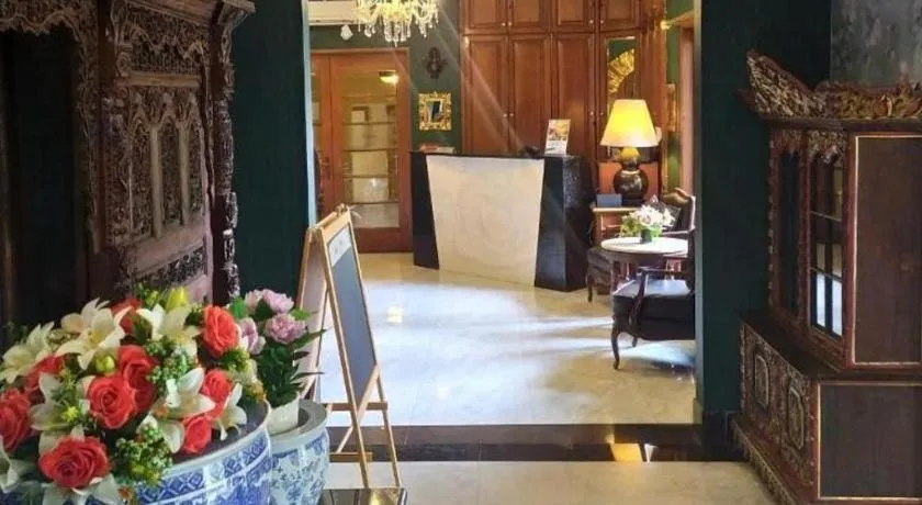 Arimbi Pejaten Suites