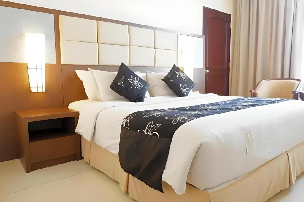 Bed in Kedaton Hotel Bed in Kedaton Hotel