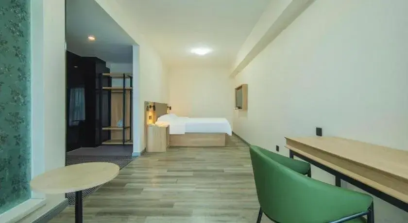 Bed in GreenTree Inn Weihai Liugongdao Wharf Qingdao North Road Express Hotel Bed in GreenTree Inn Weihai Liugongdao Wharf Qingdao North Road Express Hotel