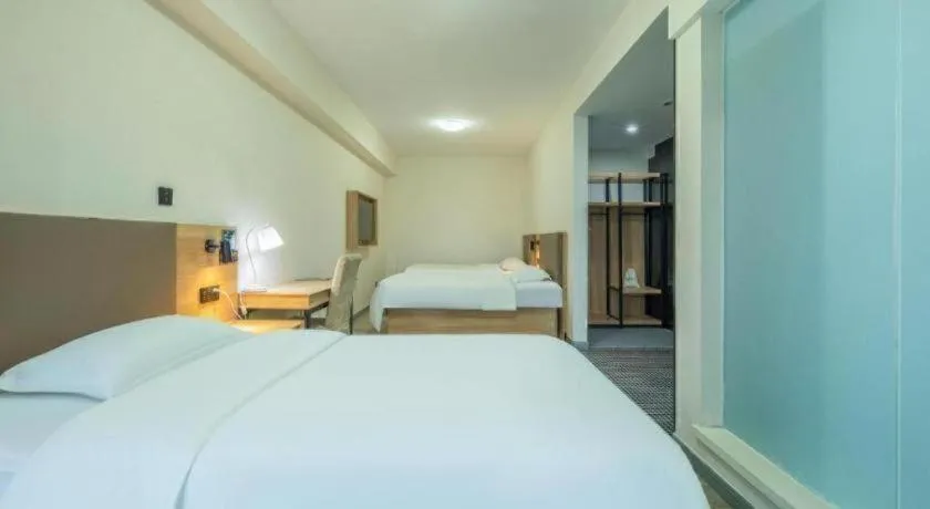 Bed in GreenTree Inn Weihai Liugongdao Wharf Qingdao North Road Express Hotel