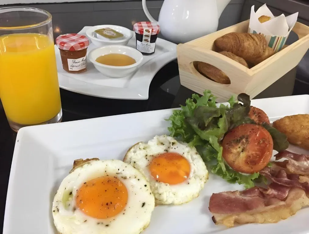 Kamala Tropical Garden Hotel