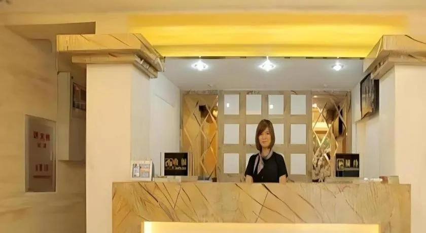 Xinghe Xinfeng Hotel Railway Station & Bus Station Branch