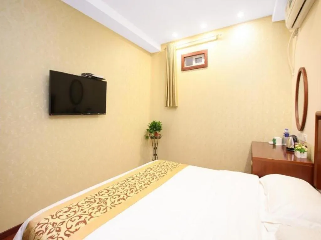 Bed in GreenTree Inn JiangSu NanJing South Railway Station South Square Express Hotel