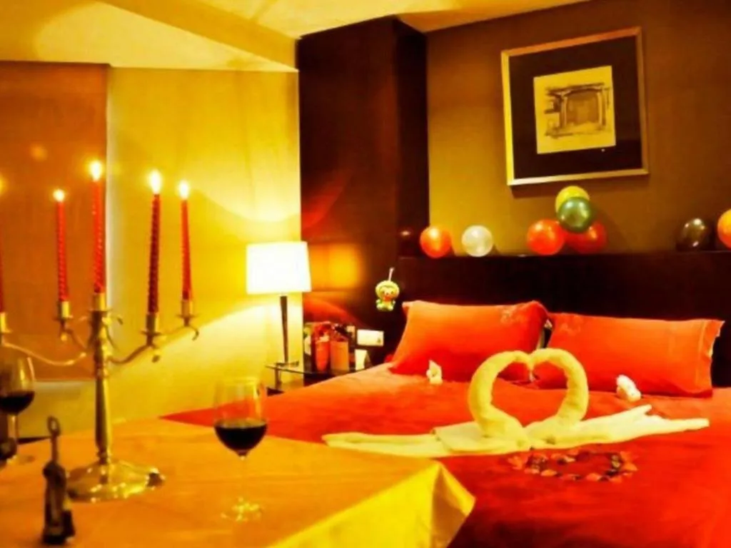 Bed in Shanxi World Trade Hotel