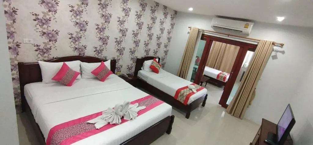 Bed in Doungta Anda Hotel Krabi