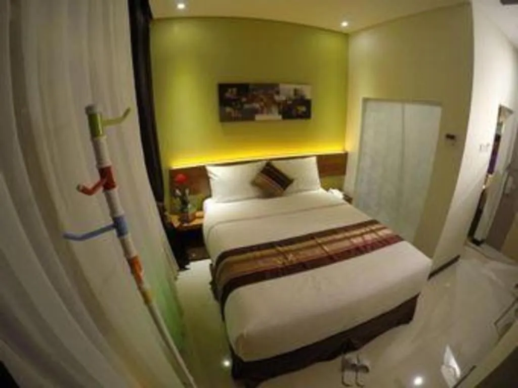 Bed in Biz Boulevard Hotel