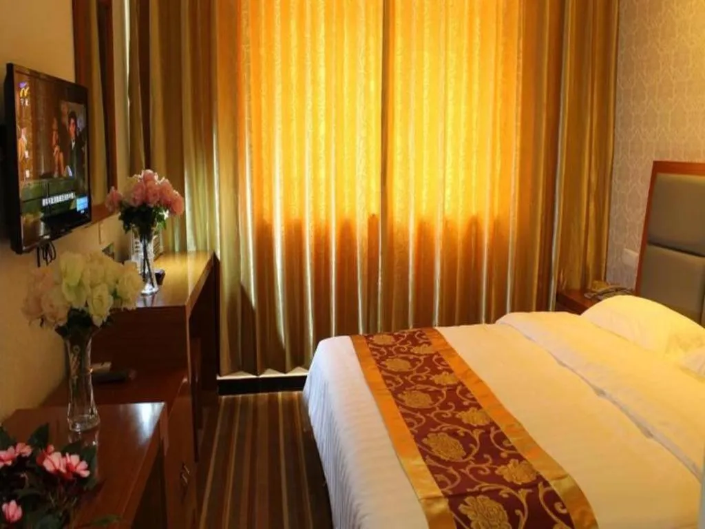 Bed in 169 Business Hotel