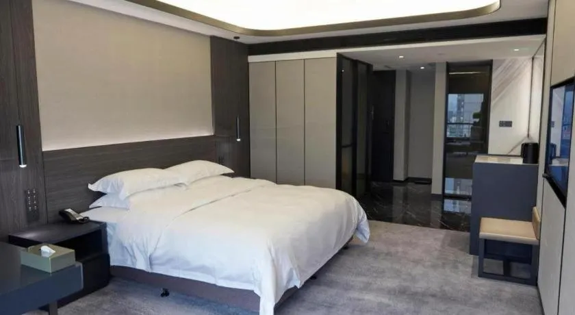 Bed in Changsha Jasmine International Hotel