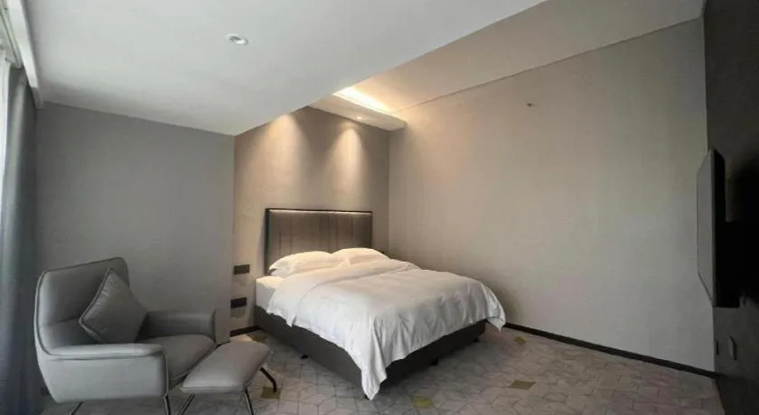 Bed in Changsha Jasmine International Hotel