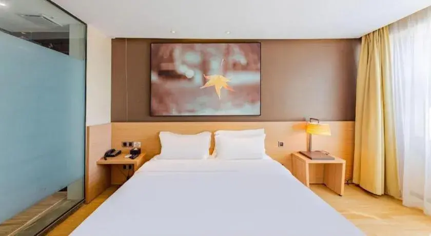 Bed in IU Hotel Tianjin Tianta Scenic Spot Wujiayao Metro Station Bed in IU Hotel Tianjin Tianta Scenic Spot Wujiayao Metro Station