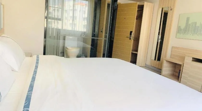 Bed in City Comfort Inn Guangzhou Jiaokou Metro Station