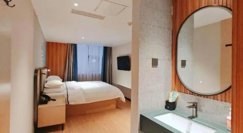 Bed in City Comfort Inn Guangzhou Jiaokou Metro Station